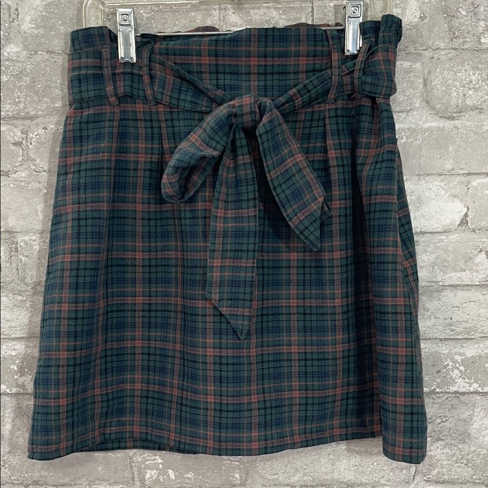 American Eagle Plaid Tie-Waist Skirt - Green and Red